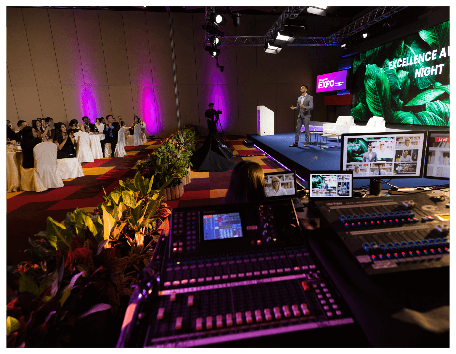 Hybrid Event Management with Studio & Broadcast Capabilities                             